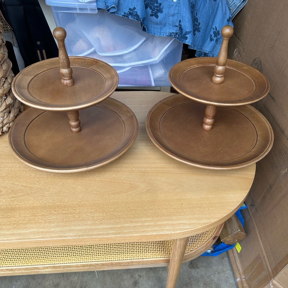 Pottery Barn cake stands. Can buy one or both. Listing price is for one.